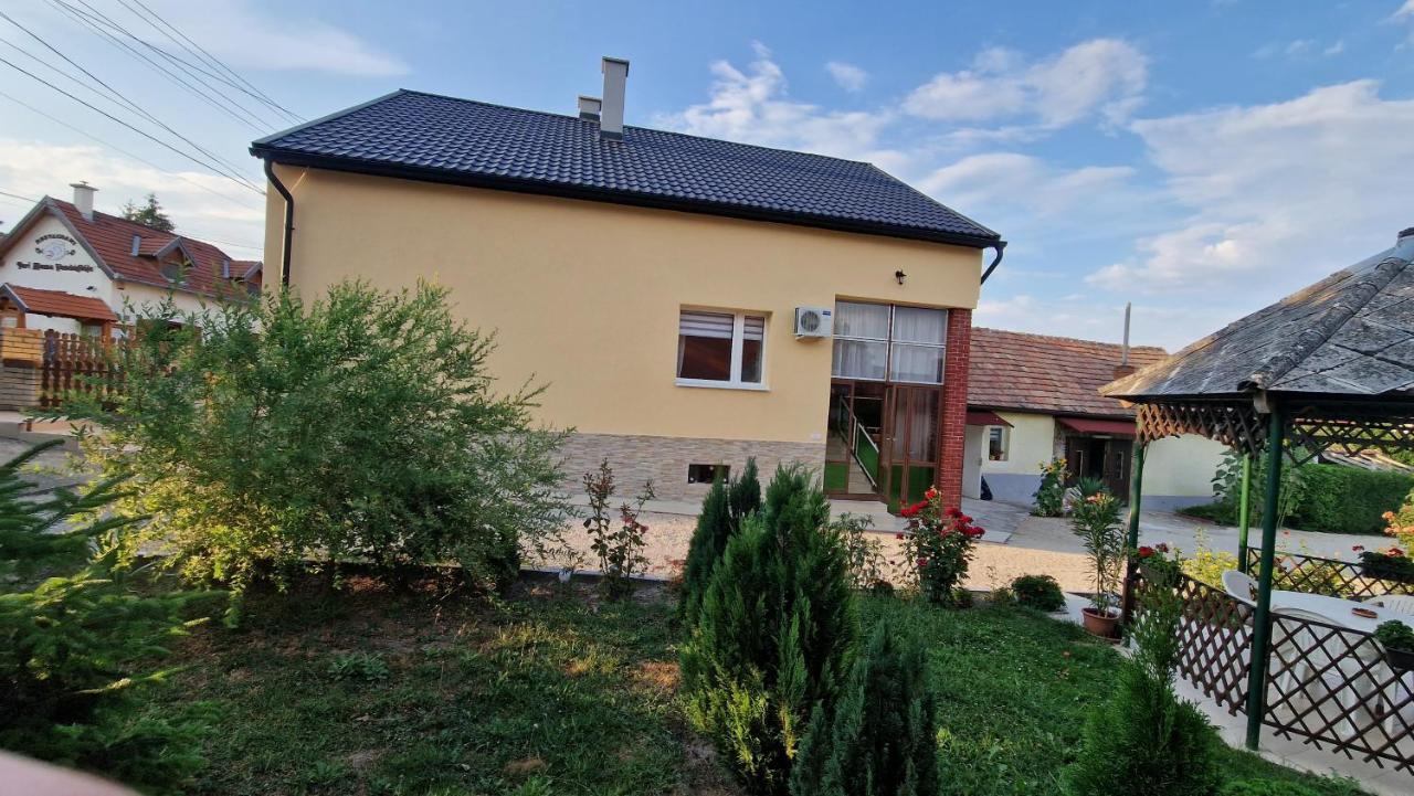 Inna Apartman Hévíz المظهر الخارجي الصورة